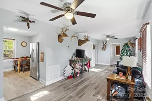 910 Roosevelt St, Badin, NC 28009 - Photo 9