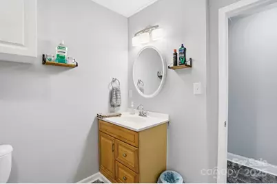 910 Roosevelt Street, Badin, NC 28009 - Photo 15