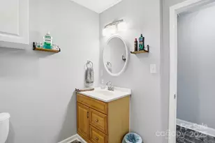 910 Roosevelt St, Badin, NC 28009 - Photo 15