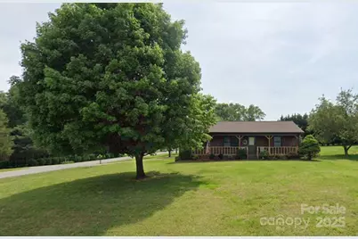 106 Belleview Drive NE, Conover, NC 28613 - Photo 1