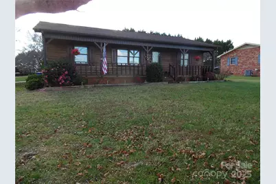 106 Belleview Drive NE, Conover, NC 28613 - Photo 3