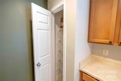 3953 Picasso Court, Charlotte, NC 28205 - Photo 9