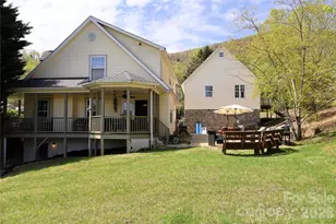 39 Kirkland Dr, Asheville, NC 28805 - Photo 1