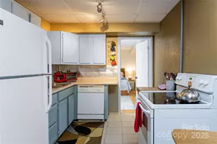 39 Kirkland Dr, Asheville, NC 28805 - Photo 9