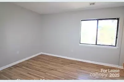 4809 Spring Lake Drive #E, Charlotte, NC 28212 - Photo 7