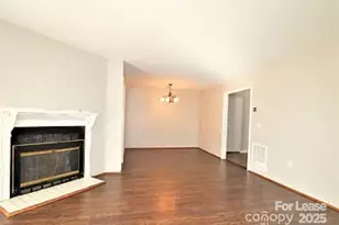 4809 Spring Lake Dr, Charlotte, NC 28212 - Photo 3