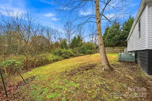 702 N 9th St, Bessemer City, NC 28016 - Photo 35