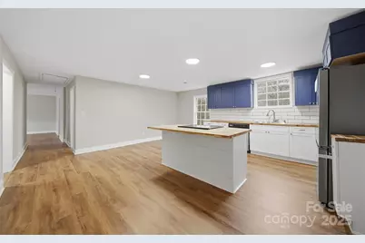 702 N 9th Street, Bessemer City, NC 28016 - Photo 9