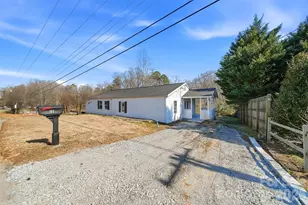 702 N 9th St, Bessemer City, NC 28016 - Photo 1