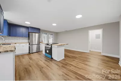 702 N 9th Street, Bessemer City, NC 28016 - Photo 9