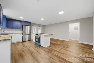 702 N 9th St, Bessemer City, NC 28016 - Photo 9