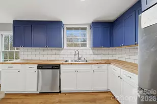 702 N 9th St, Bessemer City, NC 28016 - Photo 11