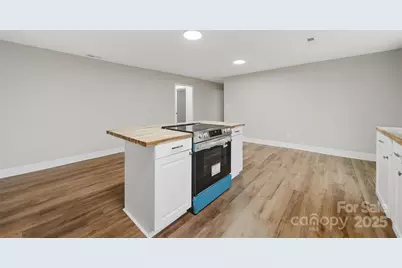 702 N 9th Street, Bessemer City, NC 28016 - Photo 13