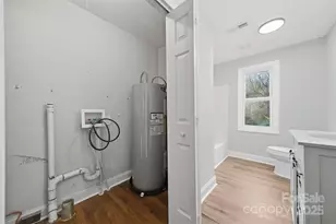 702 N 9th St, Bessemer City, NC 28016 - Photo 31