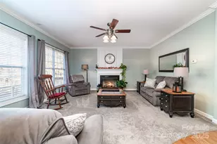 3308 Grandeur Rd, Charlotte, NC 28269 - Photo 11