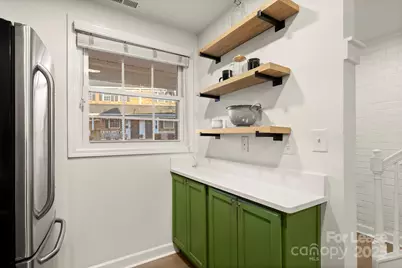 1318 Green Oaks Lane, Charlotte, NC 28205 - Photo 17