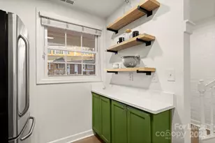 1318 Green Oaks Ln, Charlotte, NC 28205 - Photo 17