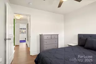 1318 Green Oaks Ln, Charlotte, NC 28205 - Photo 25