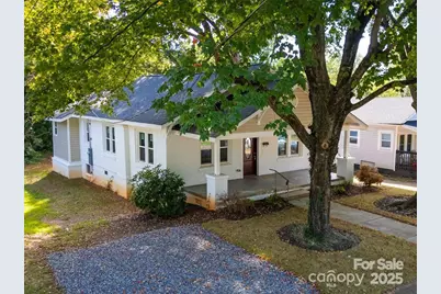 137 Woodlawn Drive, Statesville, NC 28677 - Photo 1