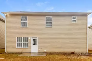 421 Peachtree Rd, Charlotte, NC 28216 - Photo 15