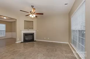 5307 Peachwood Dr, Charlotte, NC 28216 - Photo 3