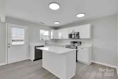 2707 Cochrane Drive, Charlotte, NC 28269 - Photo 9