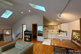 1330 Cedar Ln, Charlotte, NC 28226 - Photo 31