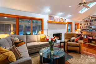 1330 Cedar Ln, Charlotte, NC 28226 - Photo 19