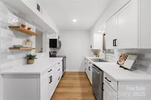 3655 Maple Glenn Ln, Charlotte, NC 28226 - Photo 7