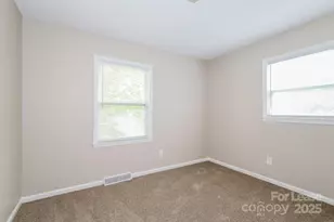 3015 Daisy Ct, Gastonia, NC 28052 - Photo 13