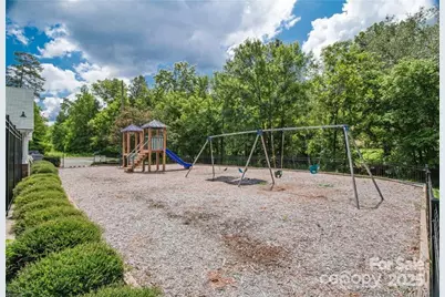 10630 Northwoods Forest Drive, Charlotte, NC 28214 - Photo 31