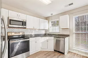 10630 Northwoods Forest Dr, Charlotte, NC 28214 - Photo 5