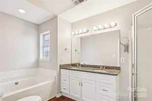 10630 Northwoods Forest Dr, Charlotte, NC 28214 - Photo 15