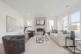 6007 Moonglade Ln, Charlotte, NC 28269 - Photo 3