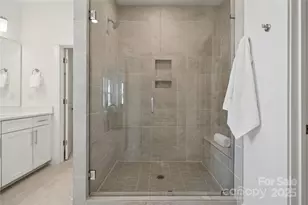 6007 Moonglade Ln, Charlotte, NC 28269 - Photo 11