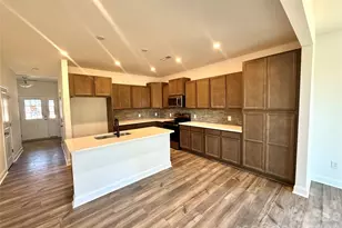 7705 Ethora Wy, Charlotte, NC 28216 - Photo 3