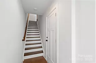 1126 Pegram Crossing Dr, Charlotte, NC 28205 - Photo 3