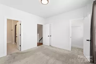 1126 Pegram Crossing Dr, Charlotte, NC 28205 - Photo 13