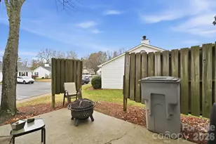 5918 Crape Myrtle Ln, Charlotte, NC 28216 - Photo 19