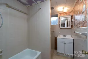 7416 Shady Ln, Charlotte, NC 28215 - Photo 29