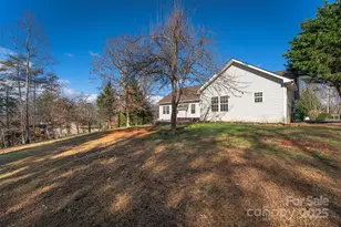 61 Locust Meadow Ln, Weaverville, NC 28787 - Photo 19