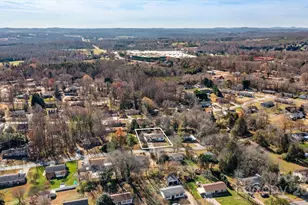 5645 Sandhurst Rd, Hickory, NC 28602 - Photo 39