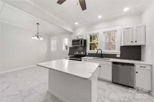 208 Hall St, Wadesboro, NC 28170 - Photo 9