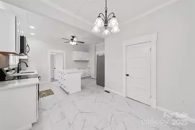 208 Hall Street, Wadesboro, NC 28170 - Photo 11