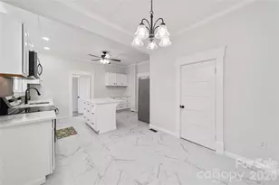 208 Hall St, Wadesboro, NC 28170 - Photo 11