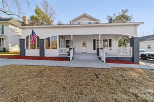 208 Hall St, Wadesboro, NC 28170 - Photo 1