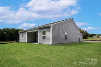 125 Colonial Reserve Avenue, Troutman, NC 28166 - Photo 3