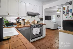 401 Saddlewood Dr, Gastonia, NC 28056 - Photo 19