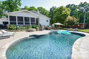 711 Yadkin St, Albemarle, NC 28001 - Photo 5