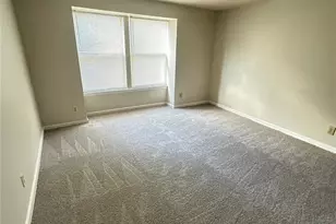 9520 Shannon Green Dr, Charlotte, NC 28213 - Photo 19